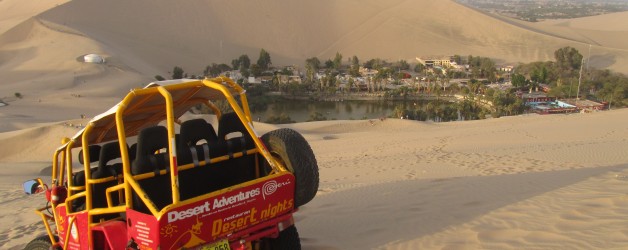 Stuntvliegen boven Nazca en Sandboarden in Huacachina