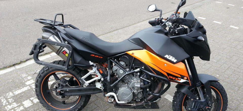 De motor: KTM SM-T 990 voor fun & boodschappen